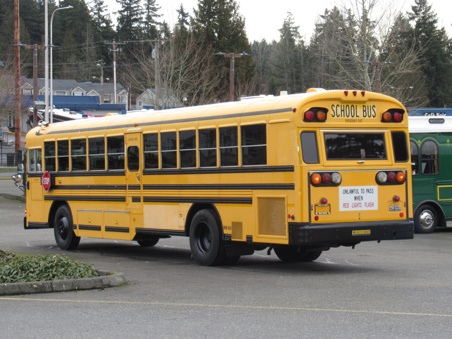 2001 Blue Bird All American 78 Passenger School Bus - B01677 - Image 4