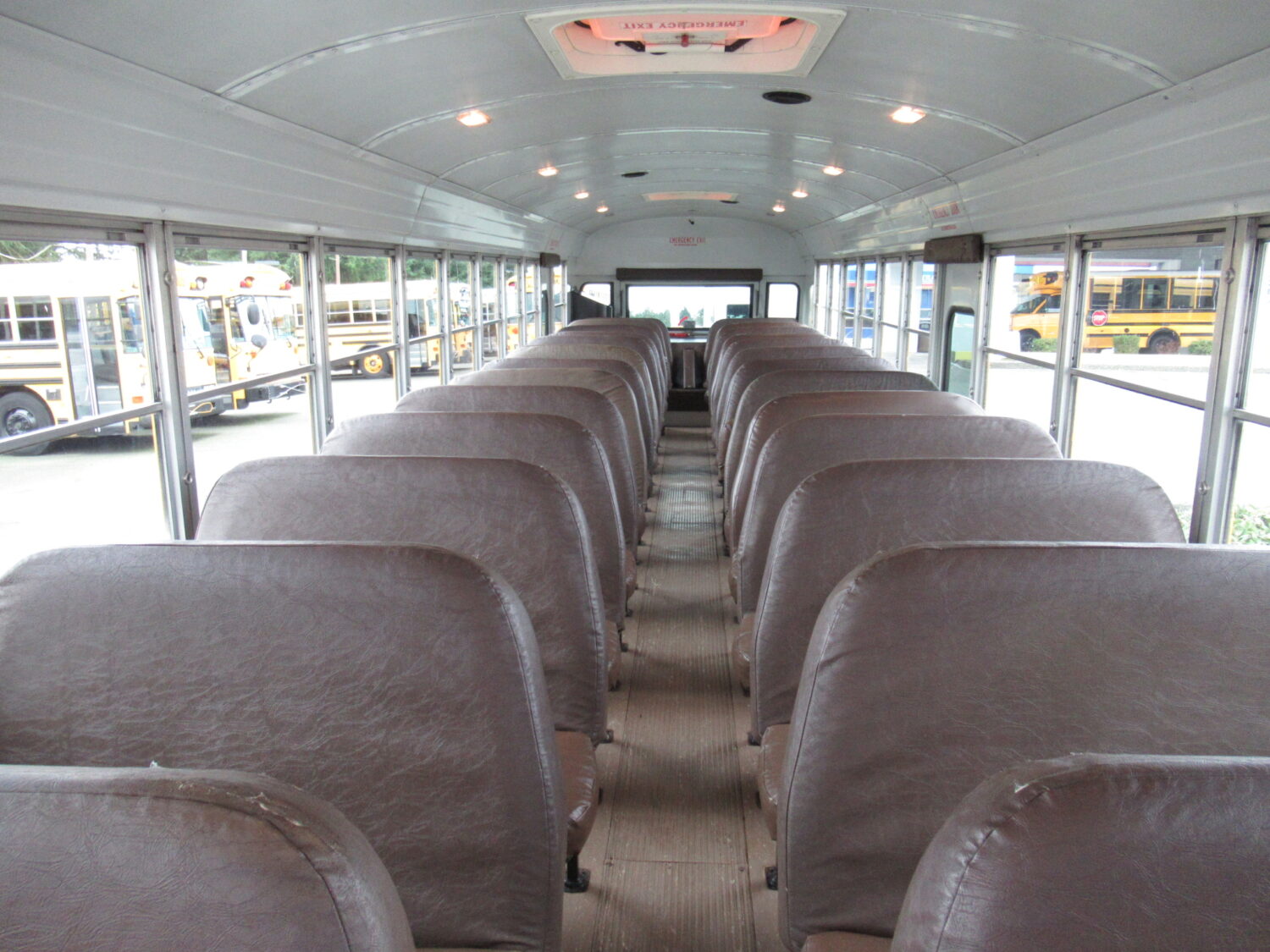 2001 Blue Bird All American 78 Passenger School Bus - B01677 - Image 6