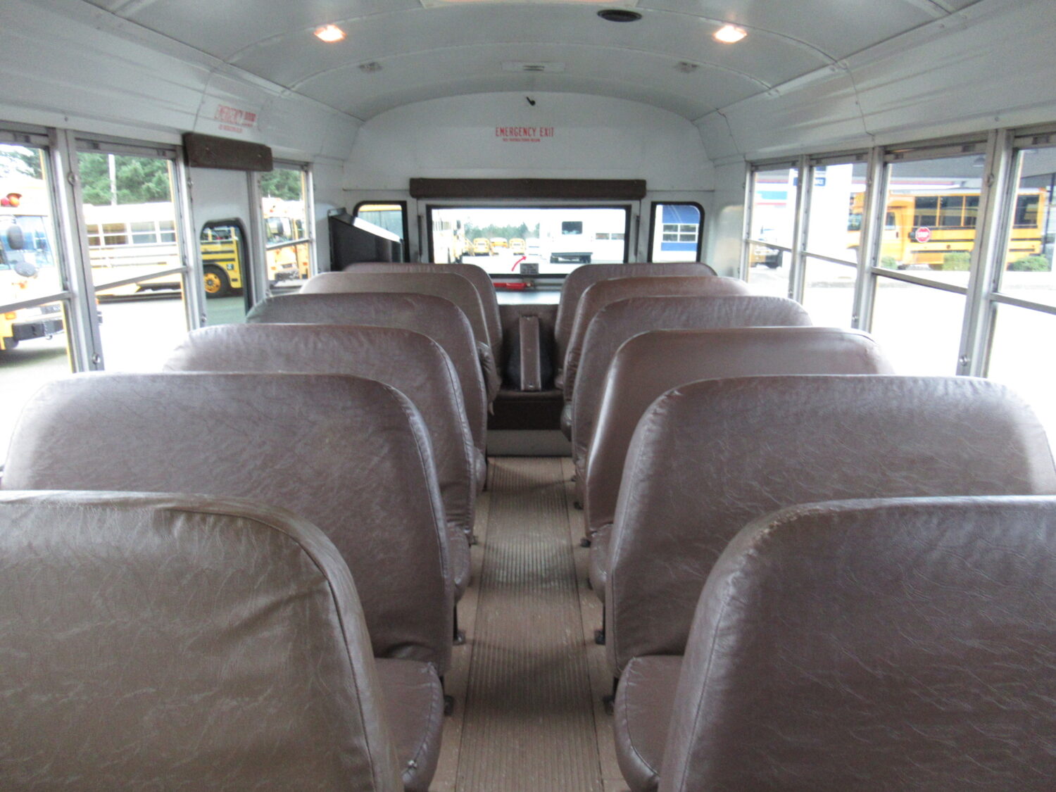 2001 Blue Bird All American 78 Passenger School Bus - B01677 - Image 7
