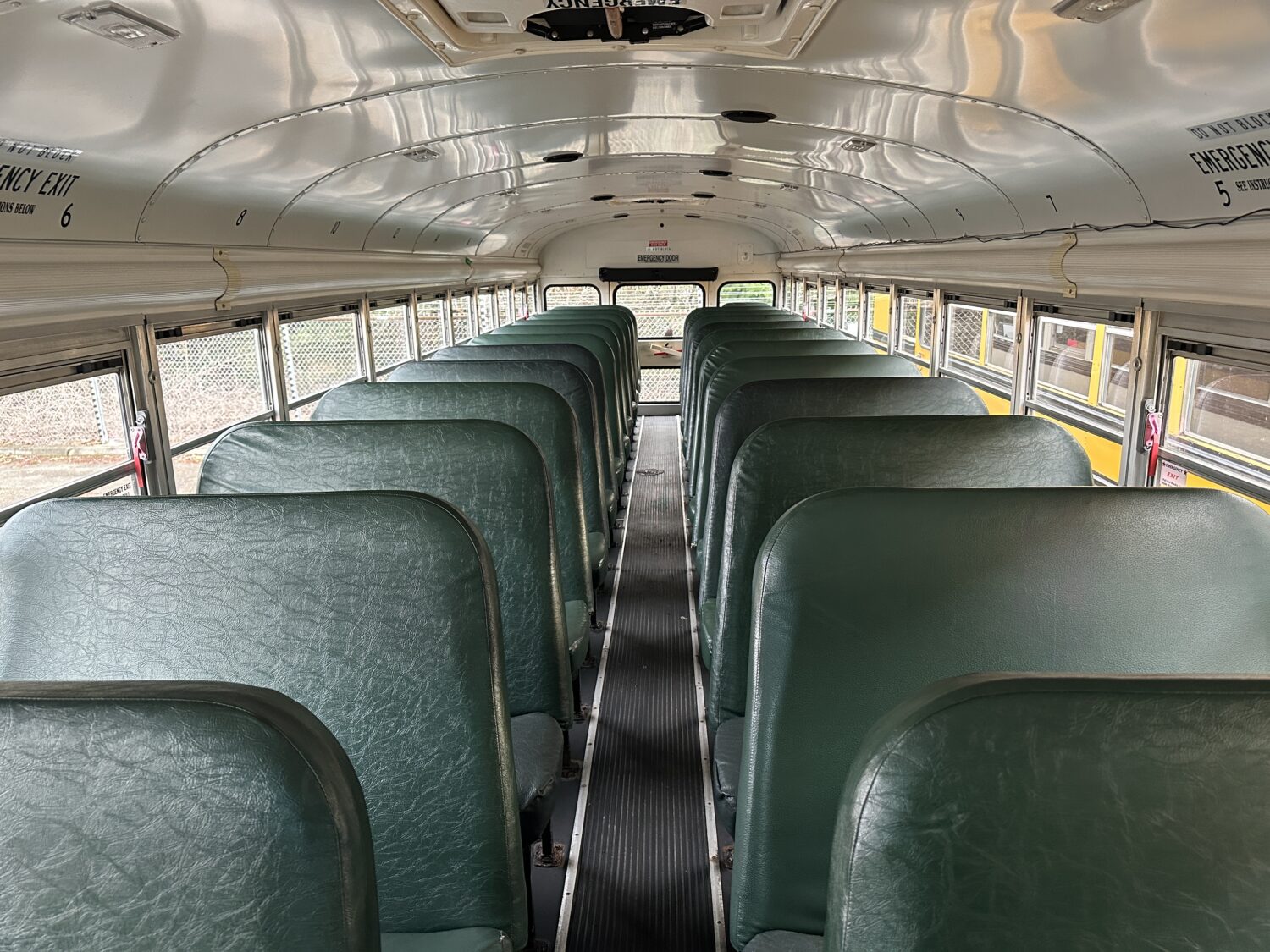 2010 Blue Bird Vision 71 Passenger School Bus - B67780 - Image 6