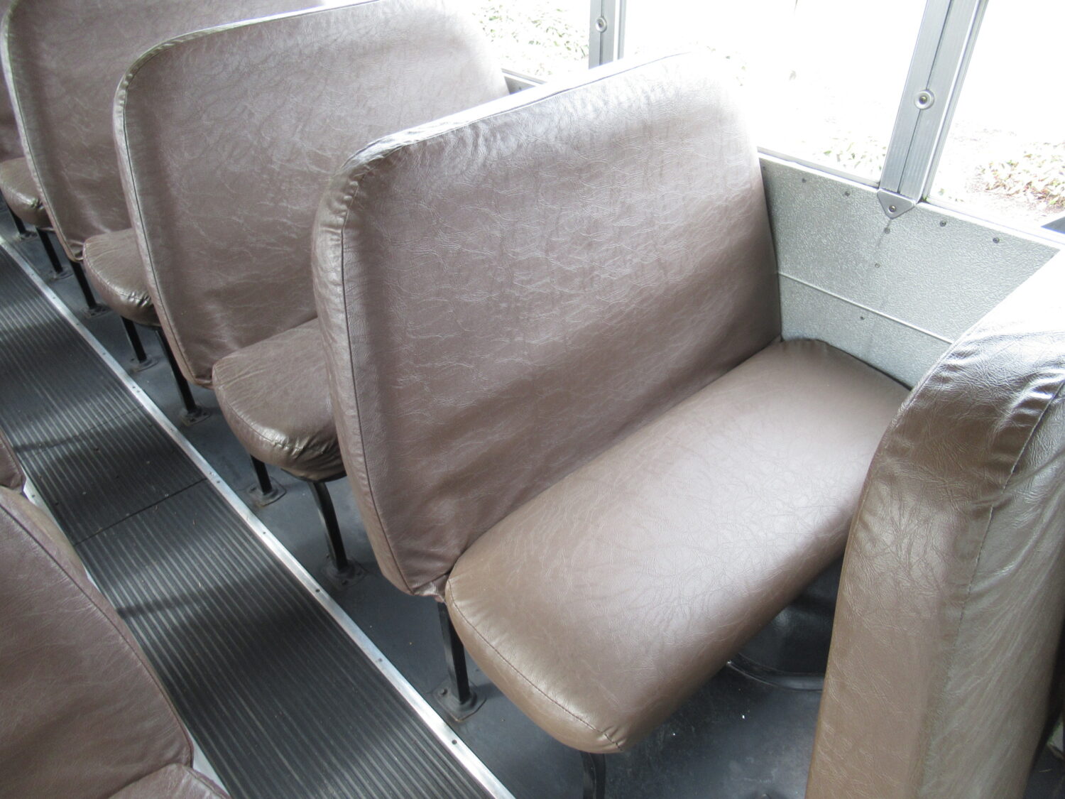 2005 Blue Bird All American 81 Passenger School Bus - B18623 - Image 9