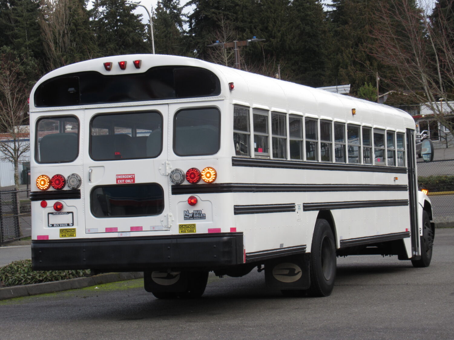 2010 Blue Bird Vision 71 Passenger School Bus - B67780 - Image 3