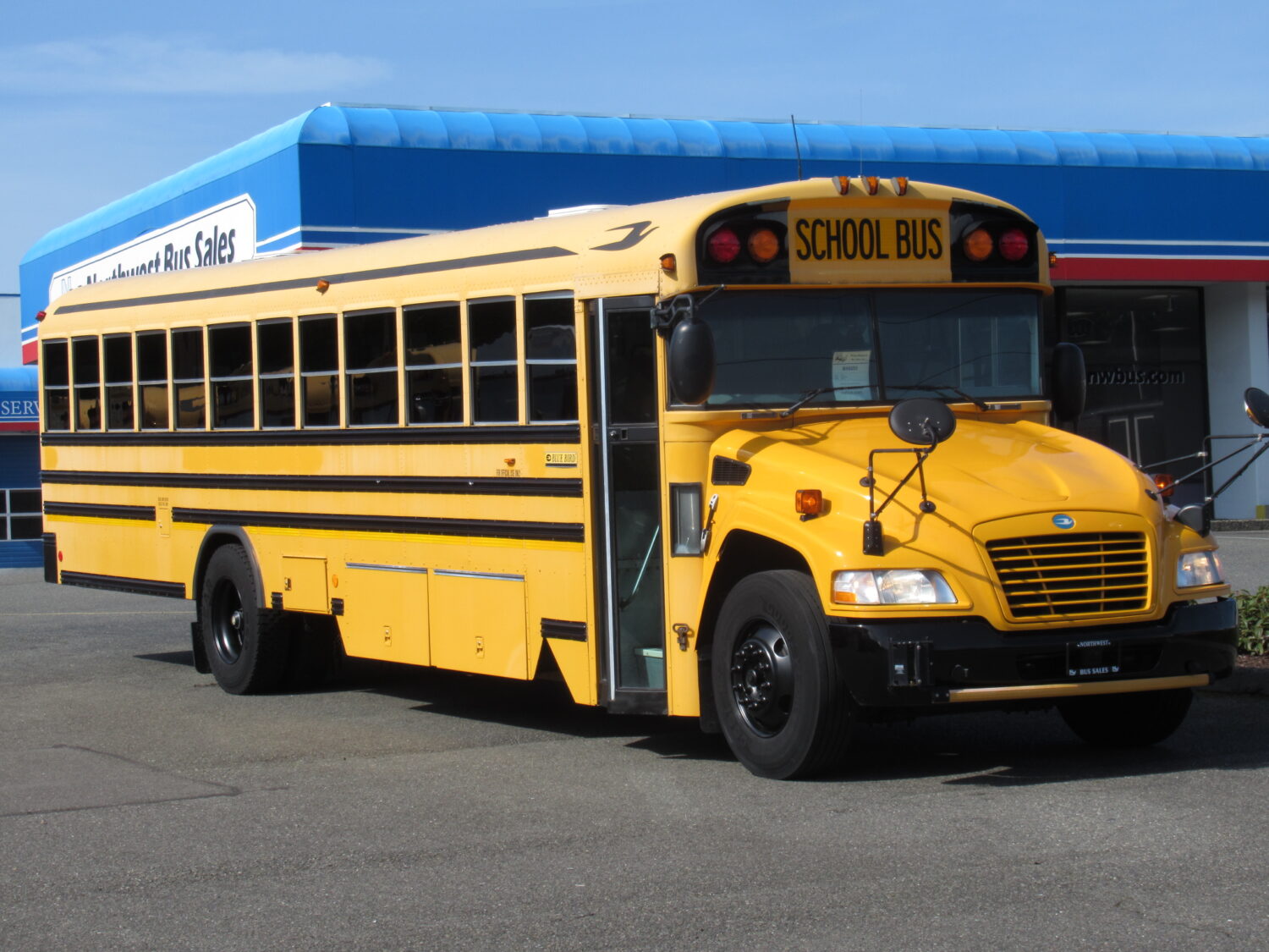 2009 Blue Bird Vision 74 Passenger School Bus - B59253