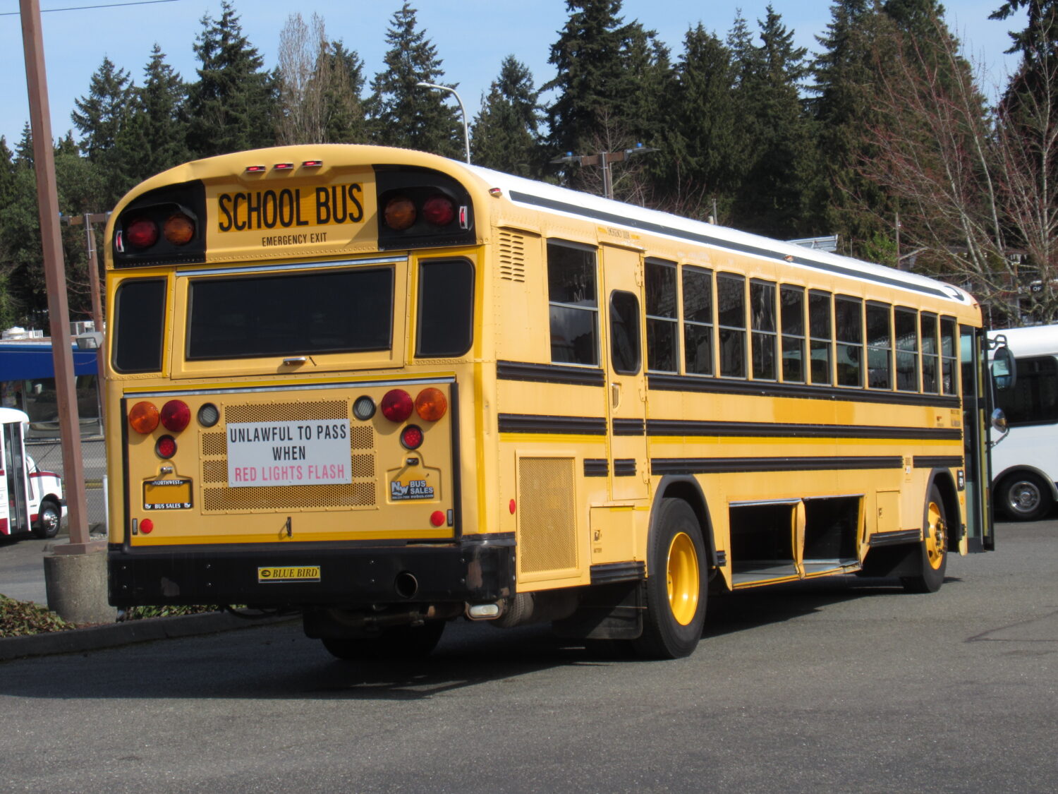 2007 Blue Bird All American 84 Passenger School Bus - B38879 - Image 3