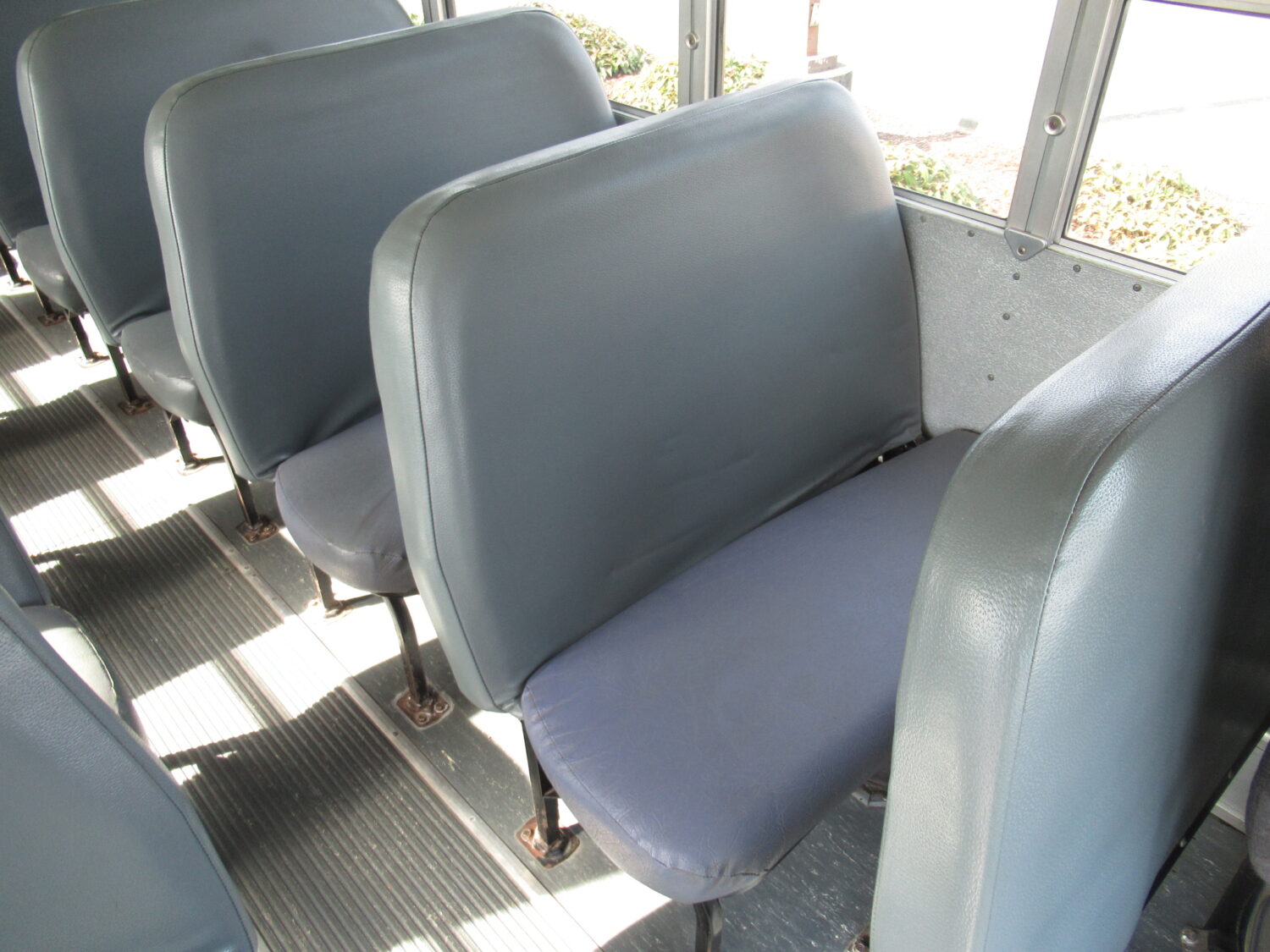 2007 Blue Bird All American 84 Passenger School Bus - B38879 - Image 9