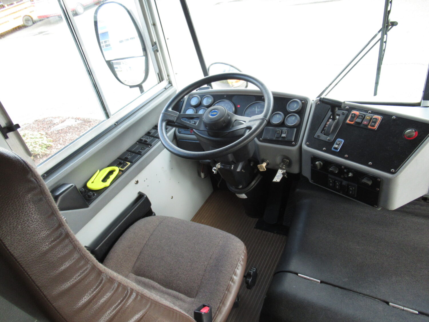 2007 Blue Bird All American 26 Passenger + 1 Wheelchair Short School Bus - B44499 - Image 5