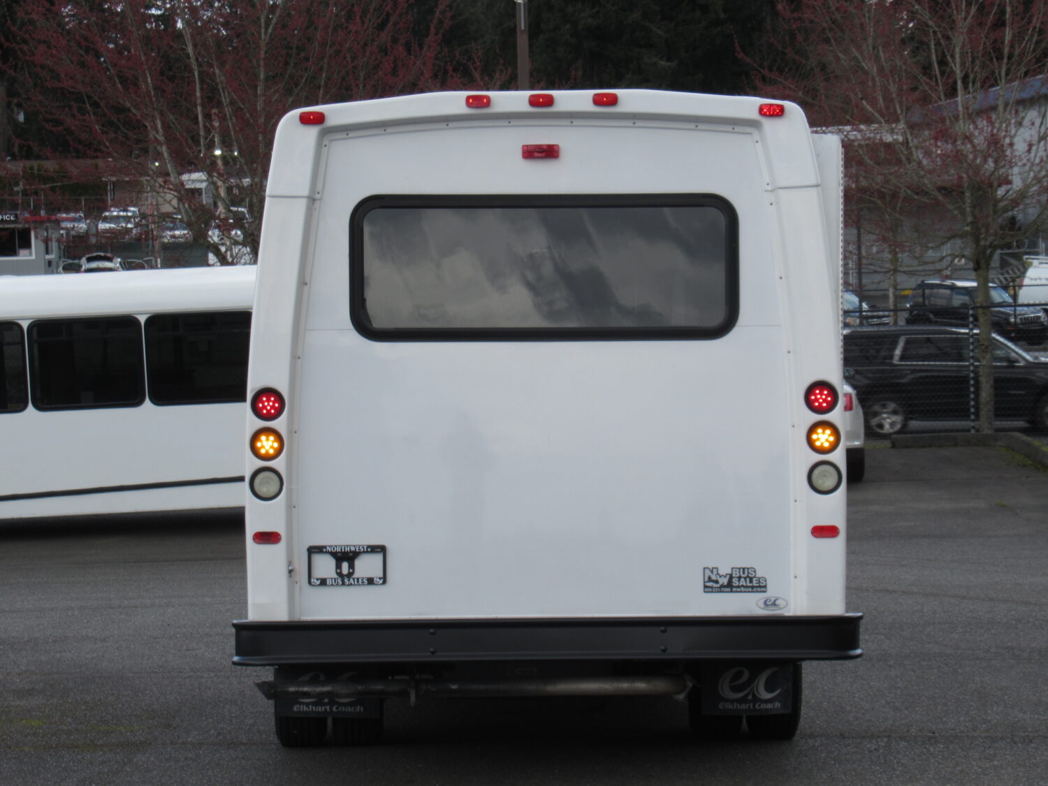 2012 Ford Elkhart ECII 12 Passenger + 2 Wheelchair Shuttle Bus - S21852 - Image 11