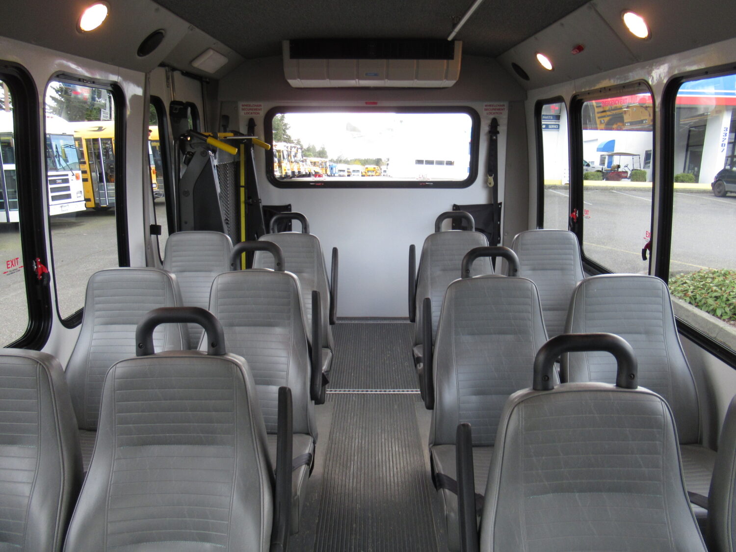 2012 Ford Elkhart ECII 12 Passenger + 2 Wheelchair Shuttle Bus - S21852 - Image 6