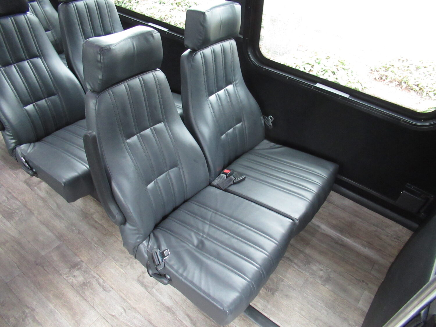 2016 Ford Ameritrans 23 Passenger + Rear Luggage Shuttle Bus - S47759 - Image 9