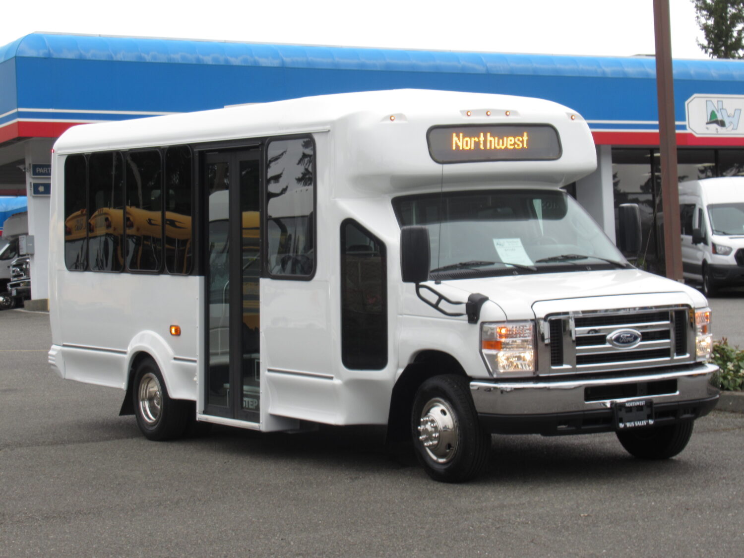 2019 Ford Eldorado Aerotech 14 + Interior Luggage Shuttle Bus - S11163