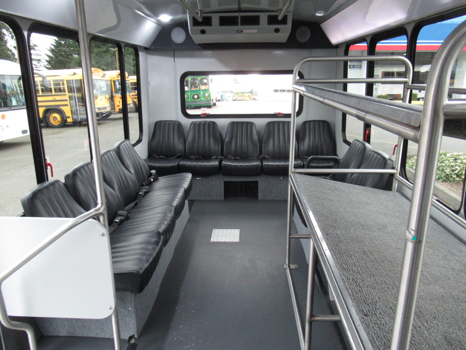 2019 Ford Eldorado Aerotech 14 + Interior Luggage Shuttle Bus - S11163 - Image 6