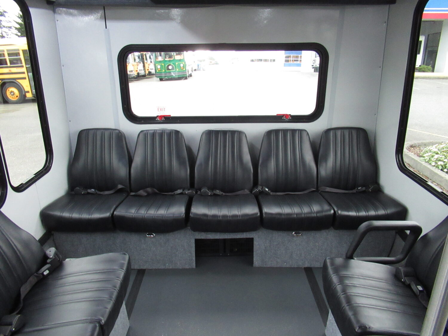 2019 Ford Eldorado Aerotech 14 + Interior Luggage Shuttle Bus - S11163 - Image 7