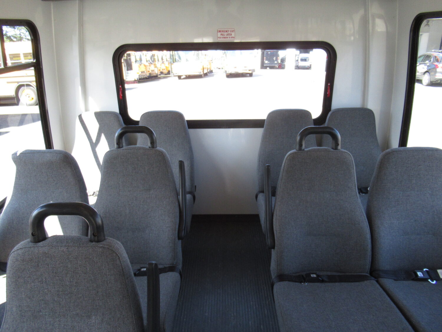 2010 Chevrolet Startrans 14 Passenger ADA Shuttle Bus - S08812 - Image 7