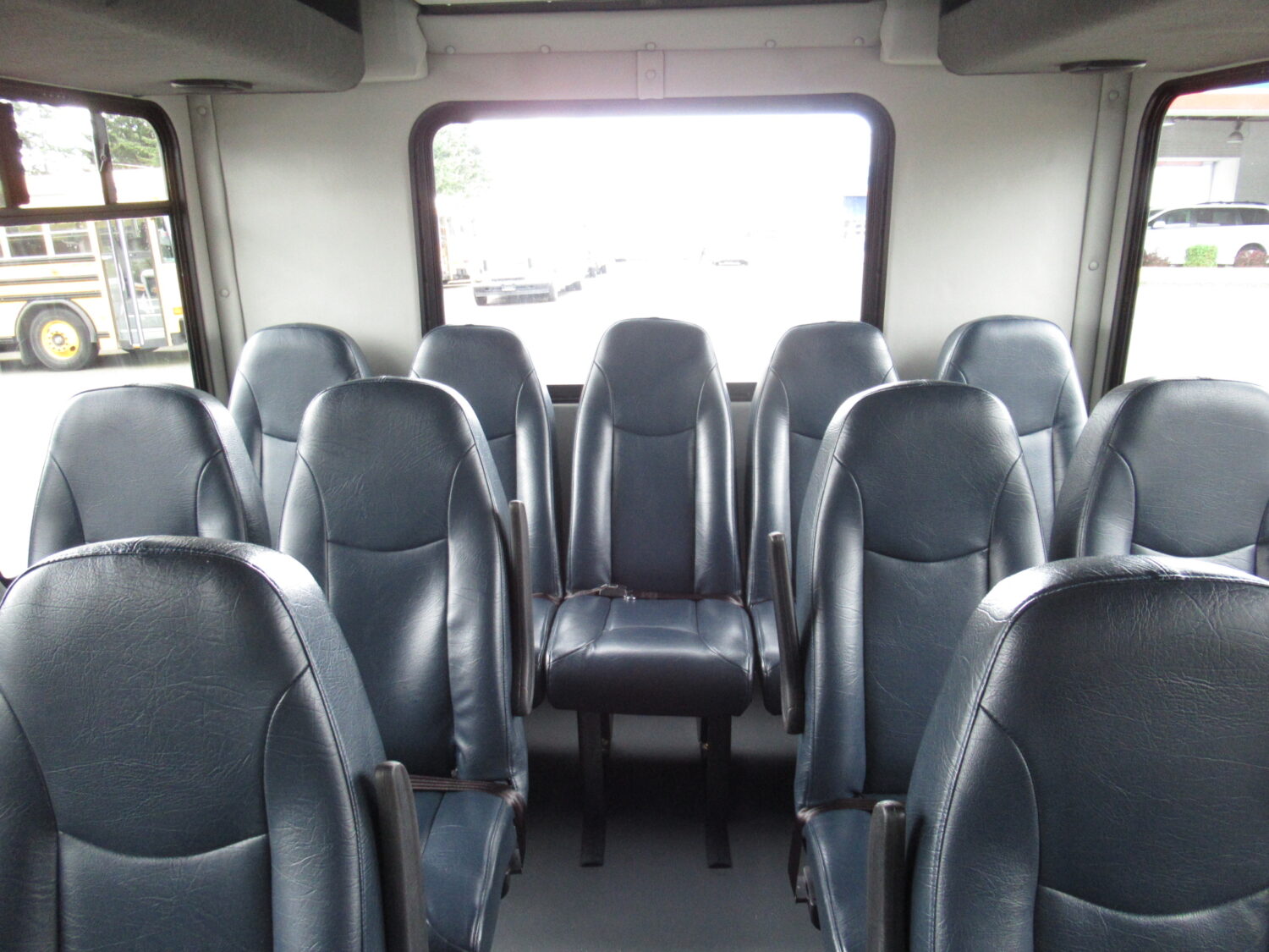2019 Ford Starcraft Allstar 25 Passenger Shuttle Bus - S32167 - Image 7