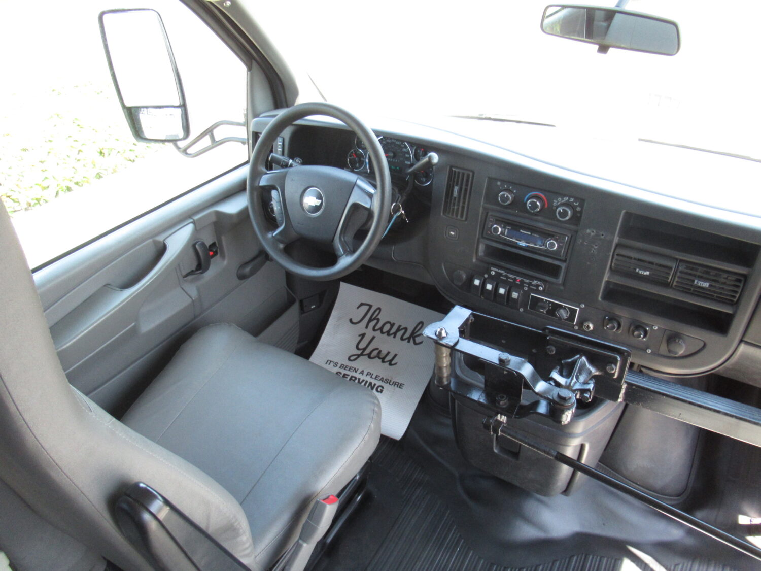 2009 Chevrolet Champion 14 Passenger + 1 Wheelchair ADA Shuttle - S20682 - Image 5