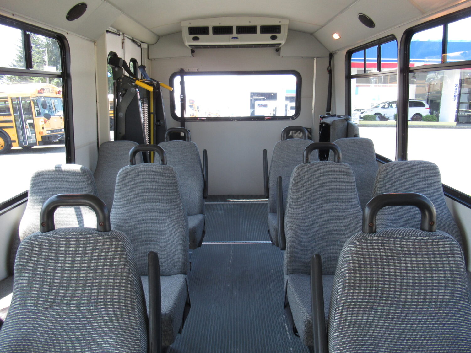 2009 Chevrolet Champion 14 Passenger + 1 Wheelchair ADA Shuttle - S20682 - Image 6