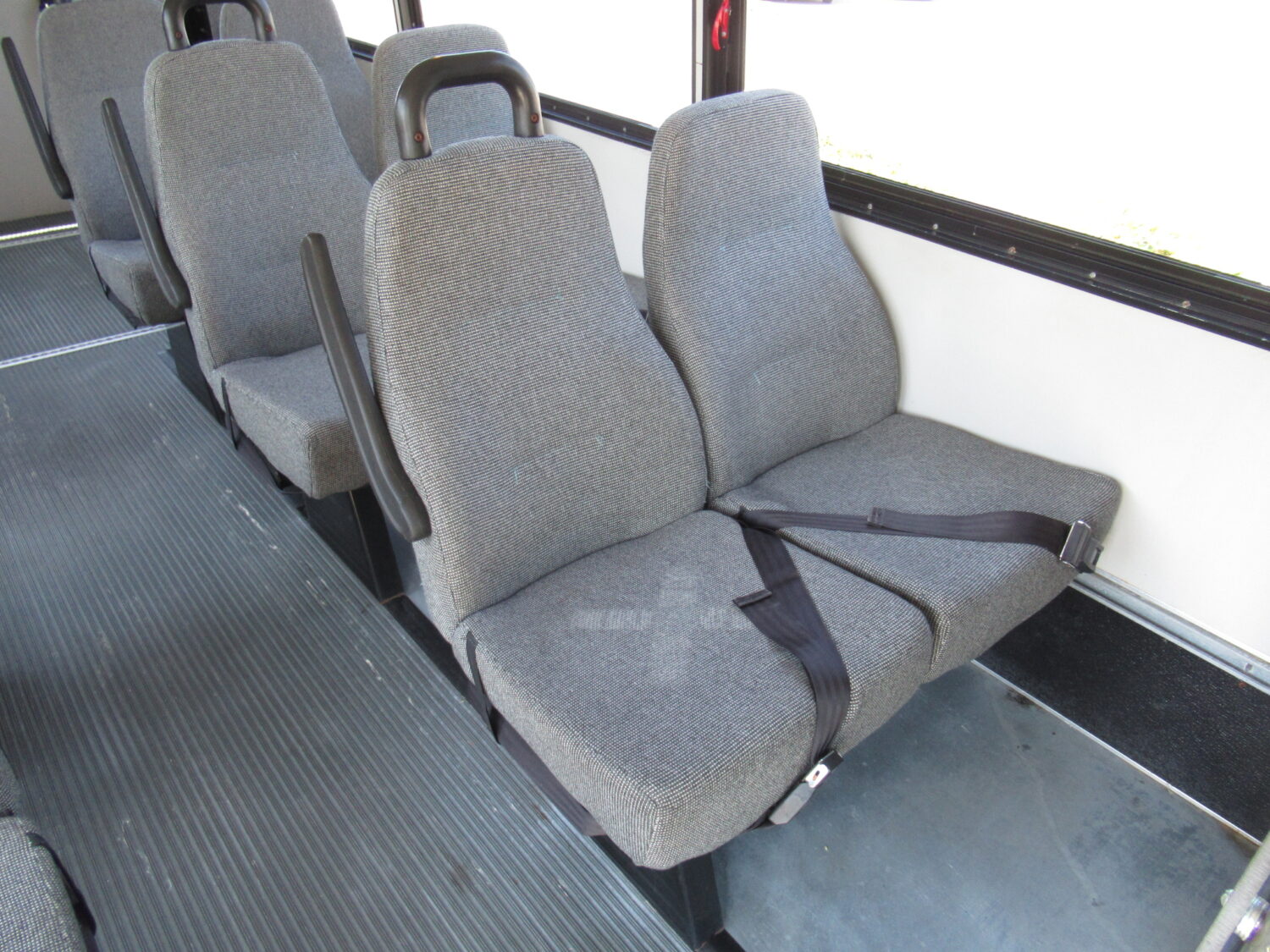 2009 Chevrolet Champion 14 Passenger + 1 Wheelchair ADA Shuttle - S20682 - Image 9