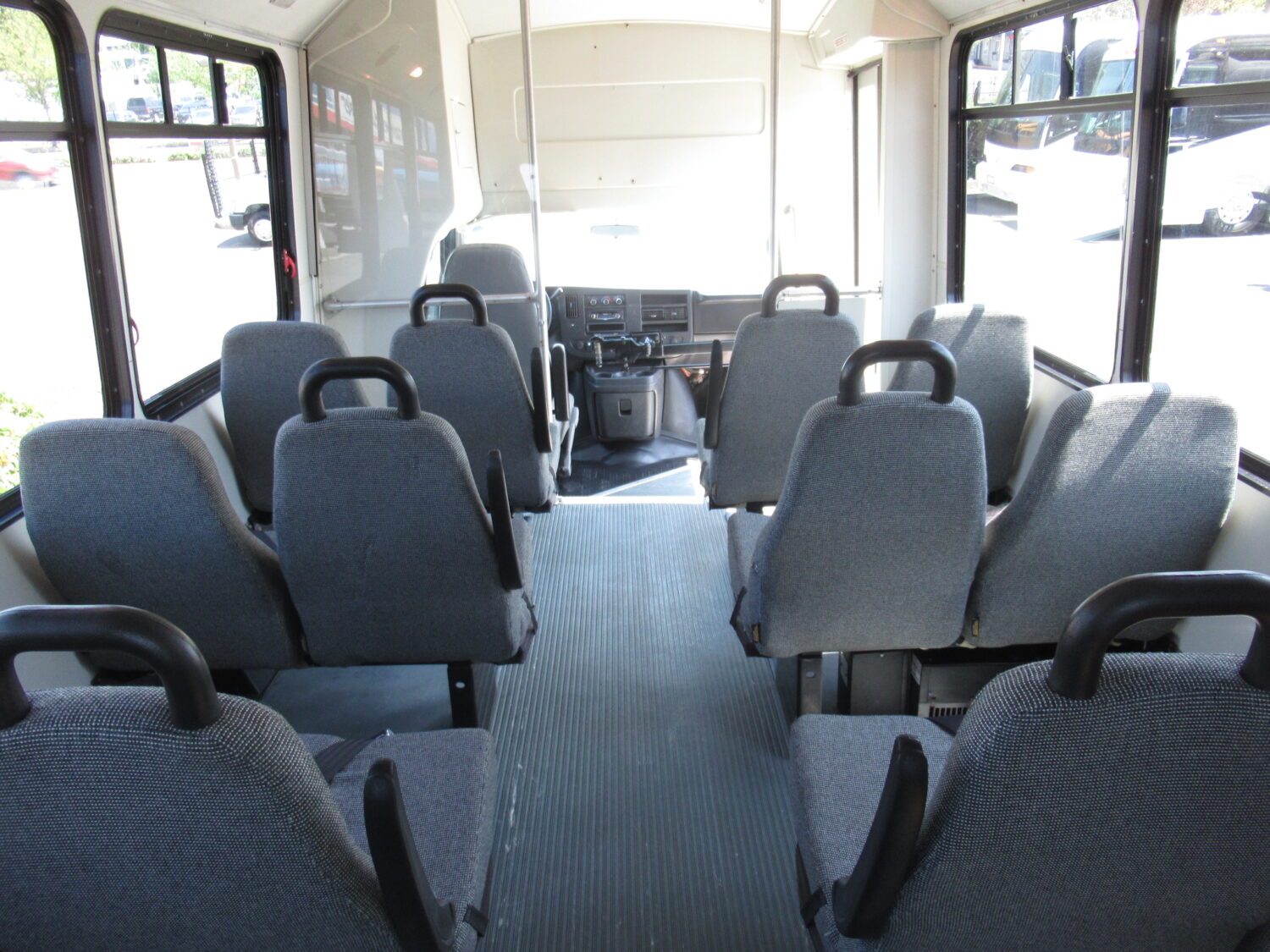 2009 Chevrolet Champion 14 Passenger + 1 Wheelchair ADA Shuttle - S20682 - Image 8