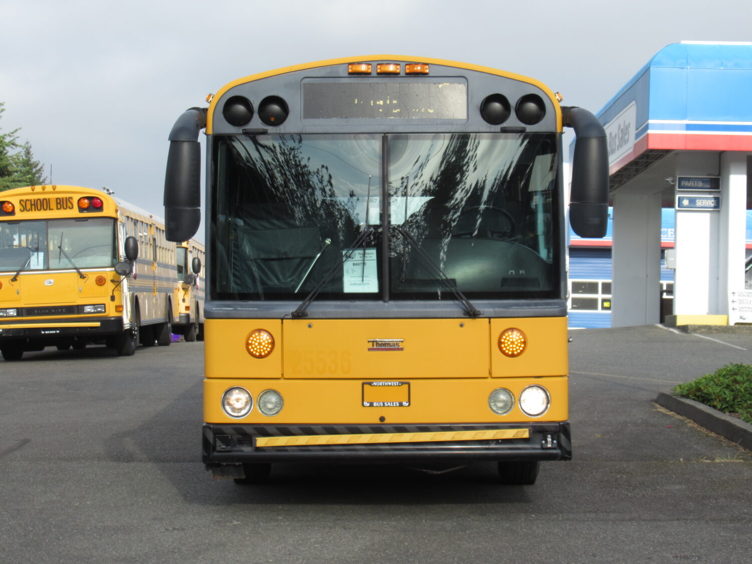 2006 Thomas HDX 33 Passenger + 3 Wheelchair School Bus - B60715 - Image 12