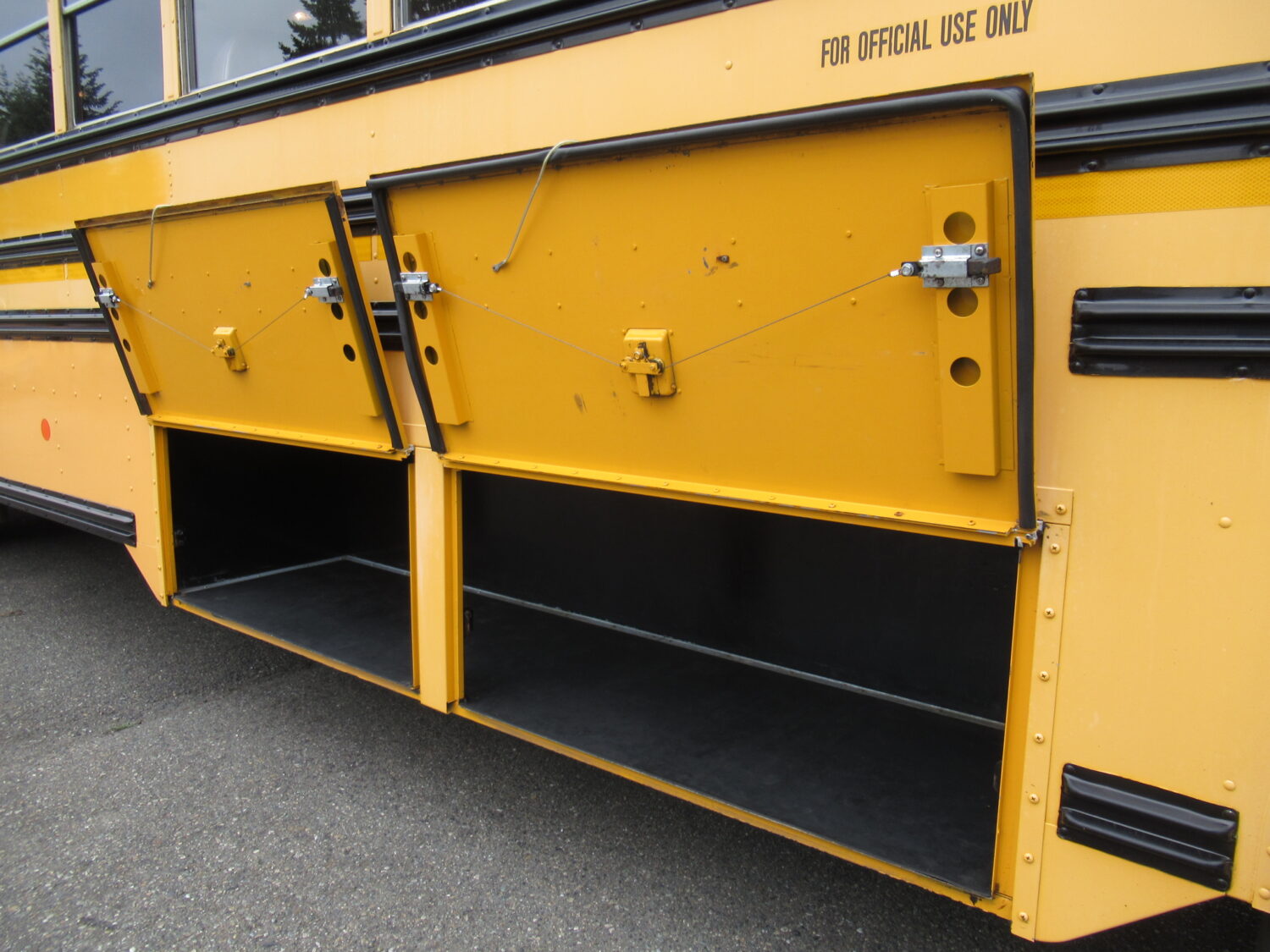 2006 Blue Bird All American 78 Passenger School Bus - B32504 - Image 10