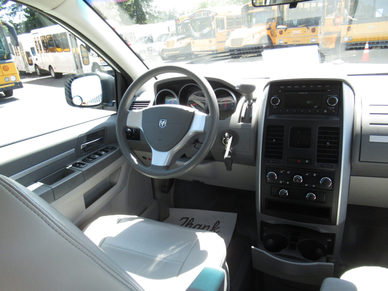 2010 Dodge Braun Entervan 4 Passenger + 1 Wheelchair ADA Van - S95488 - Image 5