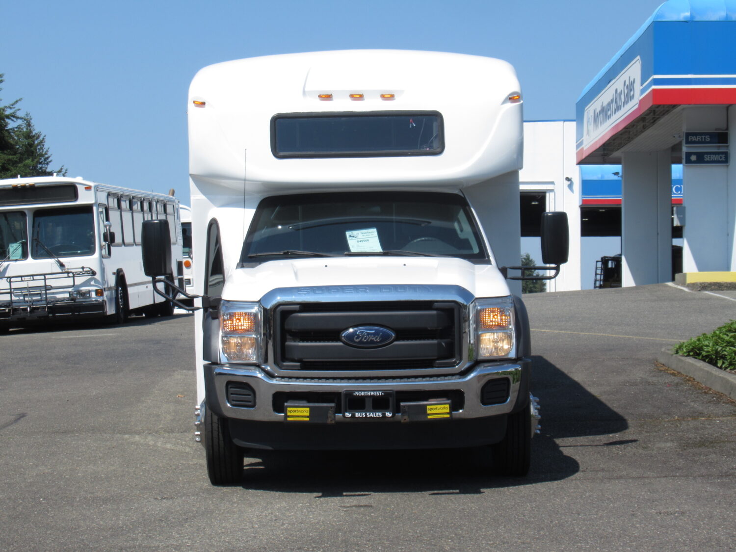 2016 Ford Starcraft Allstar XL 33 Passenger Shuttle Bus - S49508 - Image 12