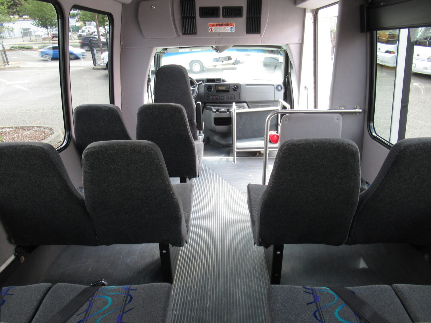 2015 Ford Starcraft Starquest 14 Passenger Shuttle Bus - S16015 - Image 8