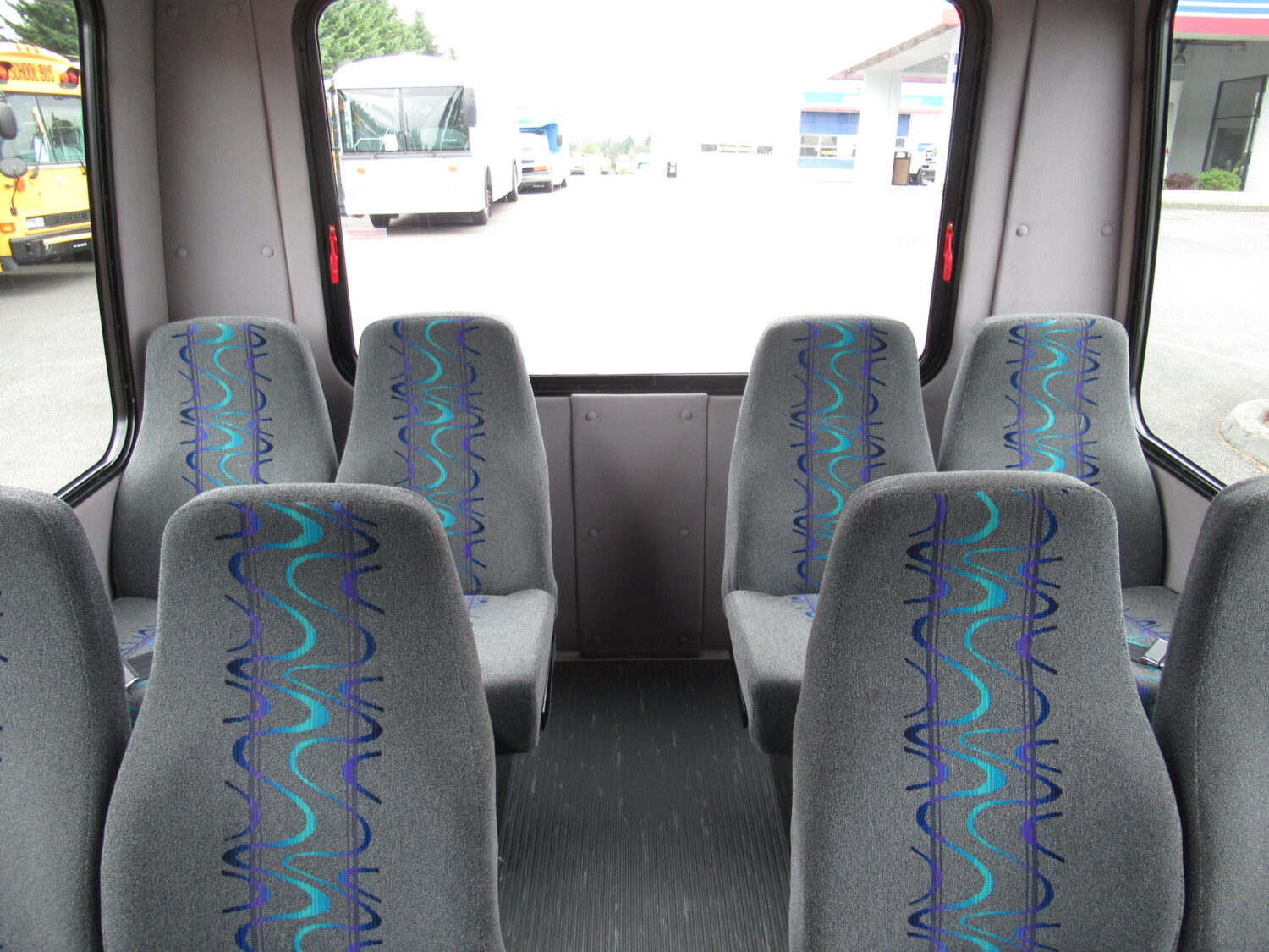 2011 Ford Starcraft Starquest 14 Passenger Shuttle Bus - S21342 - Image 7