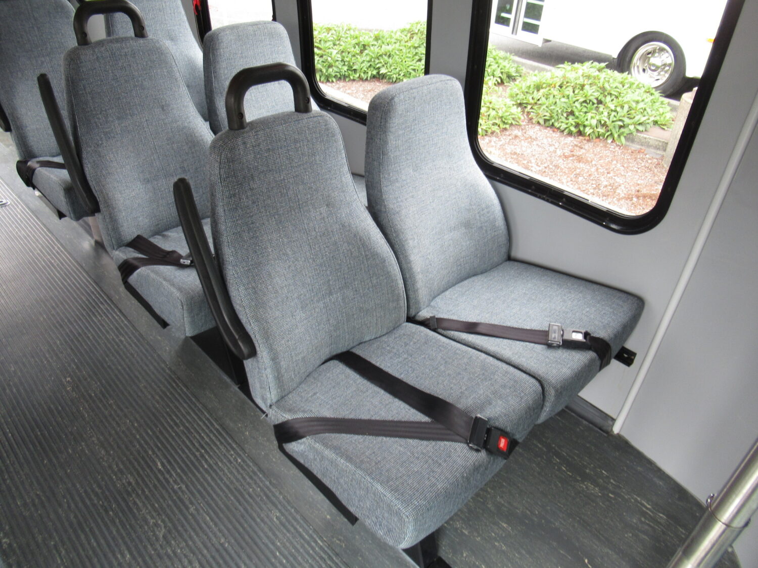 2010 Ford Startrans 12 Passenger + 2 Wheelchair Shuttle Bus - S72411 - Image 8