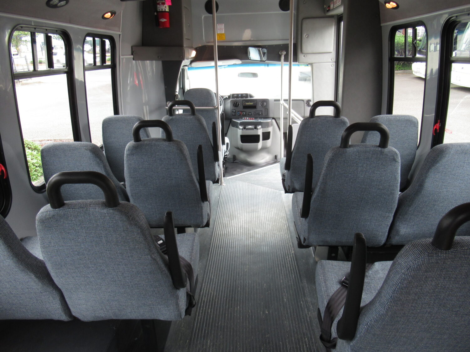 2010 Ford Startrans 12 Passenger + 2 Wheelchair Shuttle Bus - S72411 - Image 9