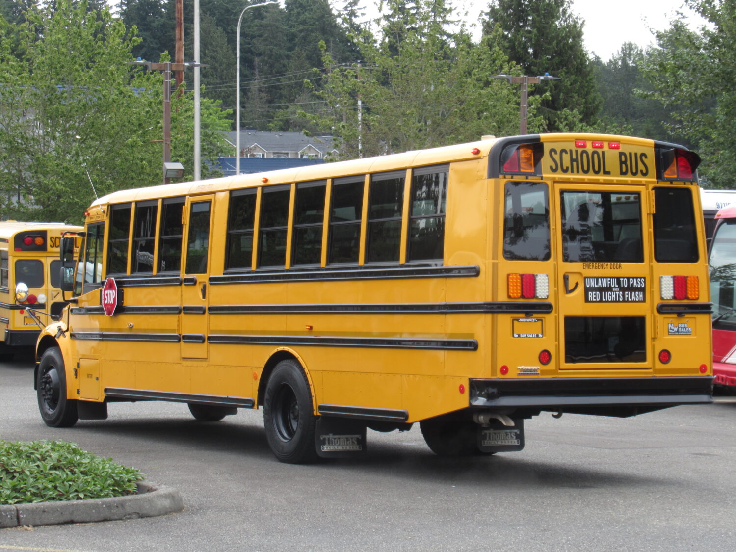 2016 Thomas Saf-T-Liner C2 72 Passenger School Bus - BJ0082 - Image 4
