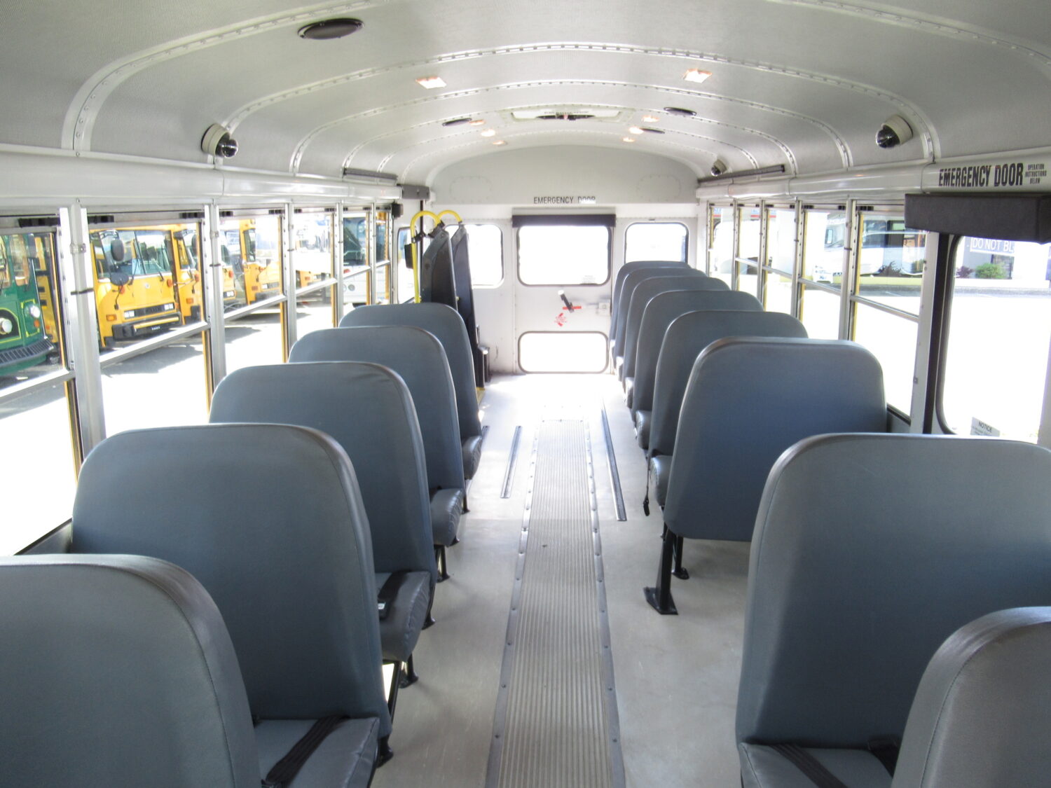 2007 Thomas Saf-T-Liner 24 Passenger ADA Short School Bus - B80829 - Image 6