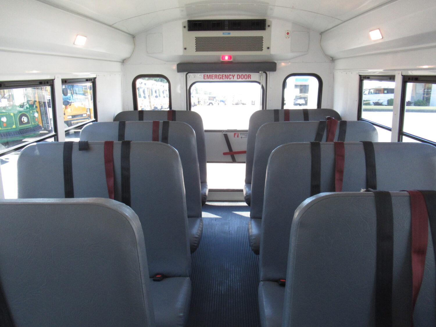 2014 Chevrolet Starcraft Prodigy 24 Passenger MFSAB - B22346 - Image 6