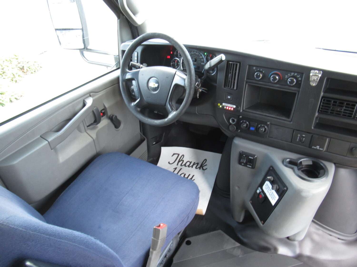 2016 Chevrolet Glaval Titan II 14 Passenger Shuttle Bus - S38327 - Image 5