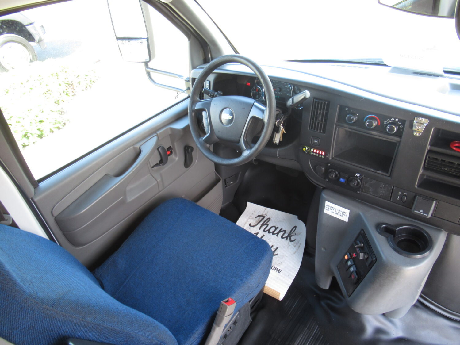 2015 Chevrolet Glaval Titan II 14 Passenger Shuttle Bus - S33781 - Image 5