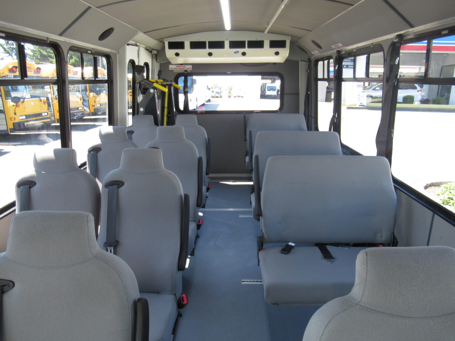 2016 Ford F-550 Champion Defender 16 Passenger ADA Shuttle Bus - S67830 - Image 6