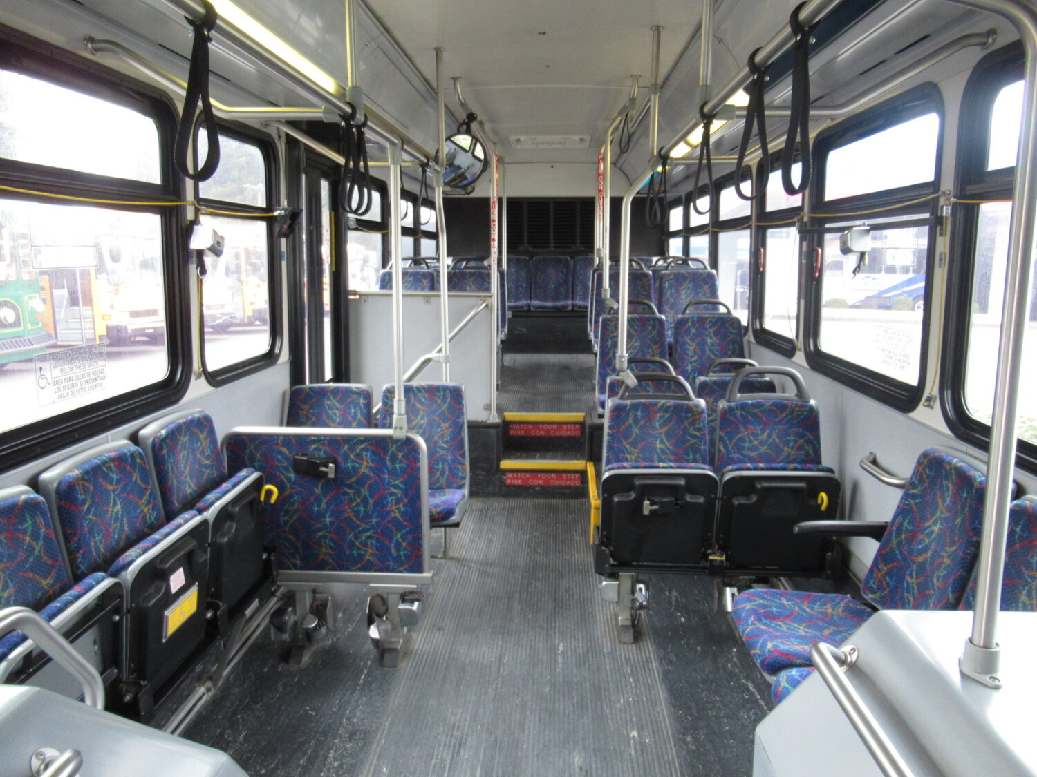 2008 Gillig Low Floor 32 Passenger ADA Transit Bus - T78051 - Image 6