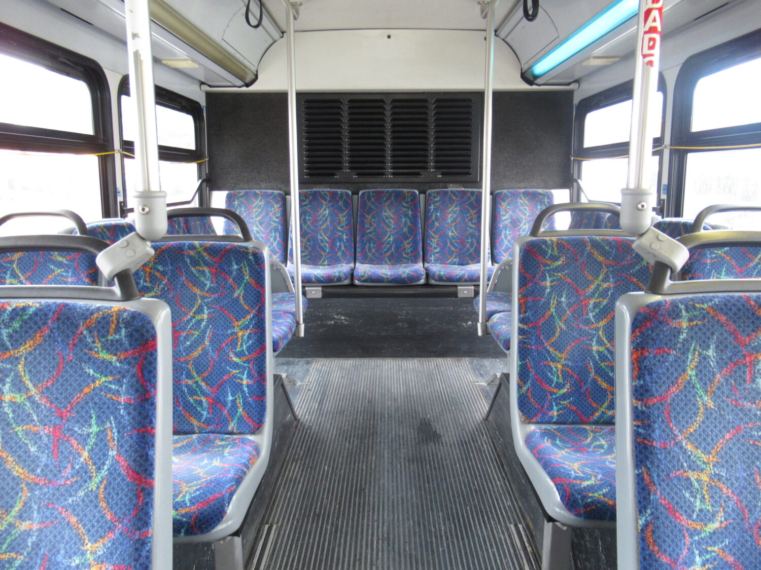 2008 Gillig Low Floor 32 Passenger ADA Transit Bus - T78051 - Image 7