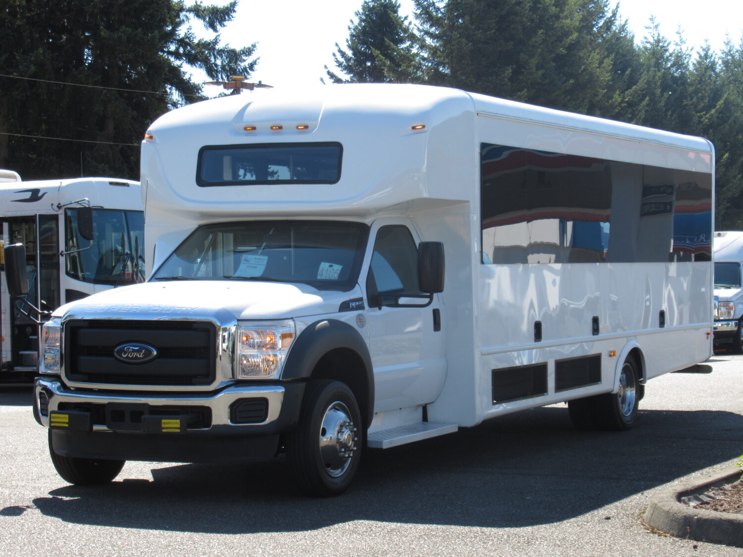 2016 Ford Starcraft Allstar XL 32 Passenger Shuttle Bus - S74349 - Image 2
