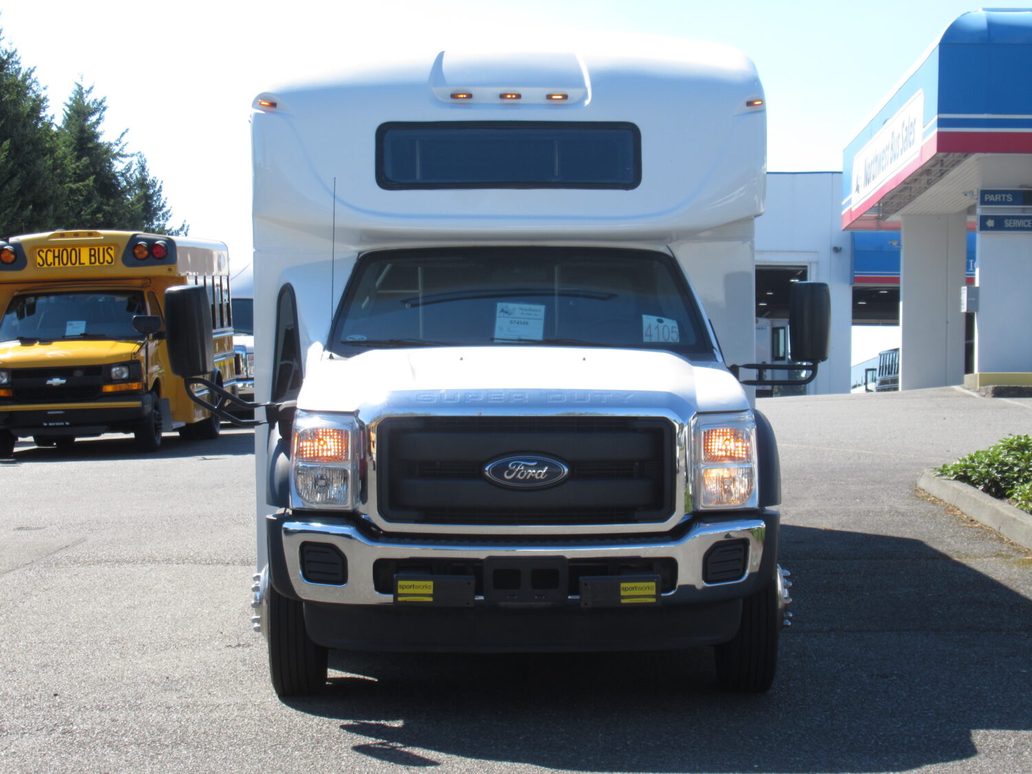 2016 Ford Starcraft Allstar XL 32 Passenger Shuttle Bus - S74349 - Image 12