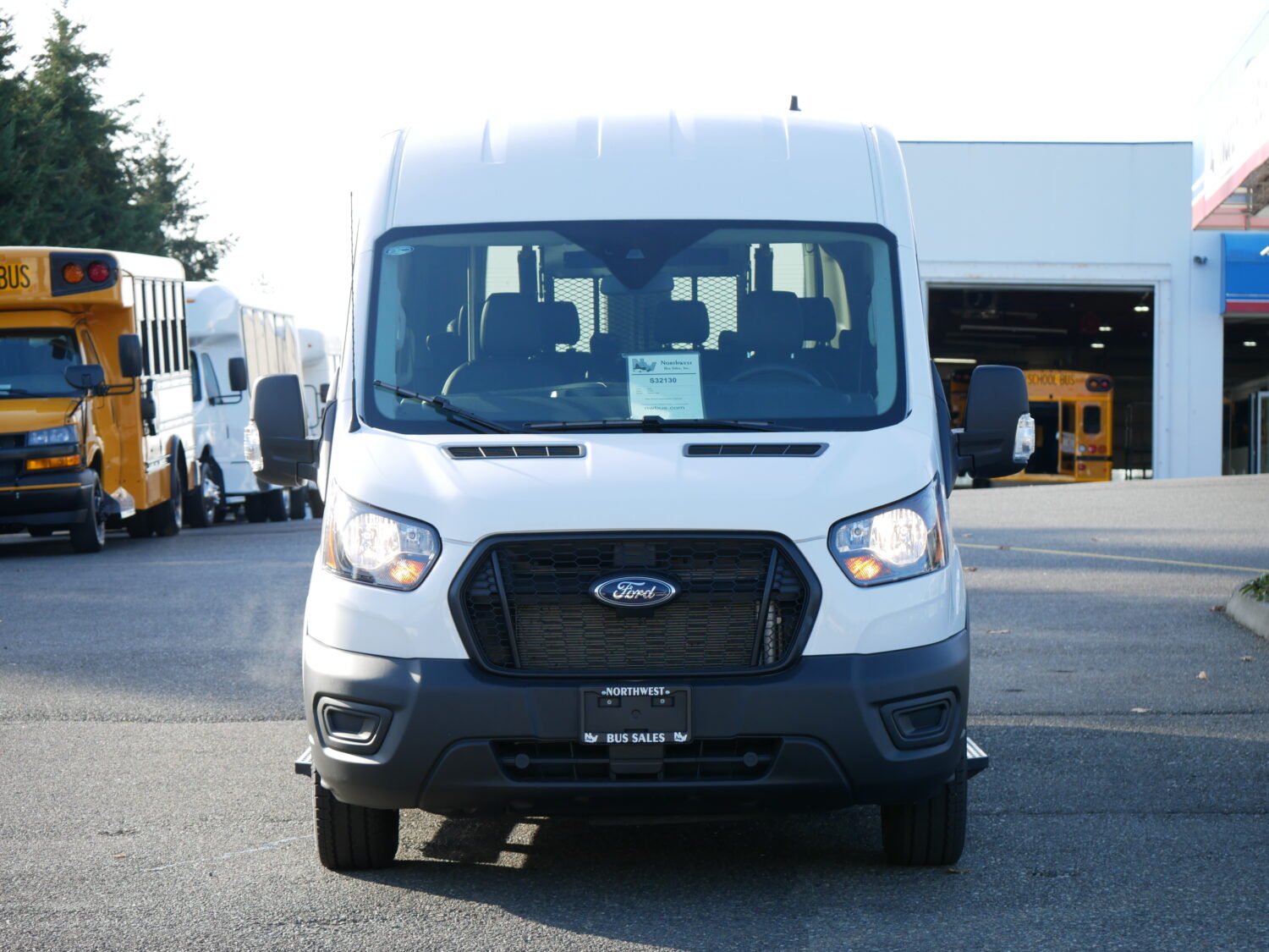 2024 Ford Transit AWD Prime Time Med-Transit 9 Passenger ADA Van - S07214 - Image 12