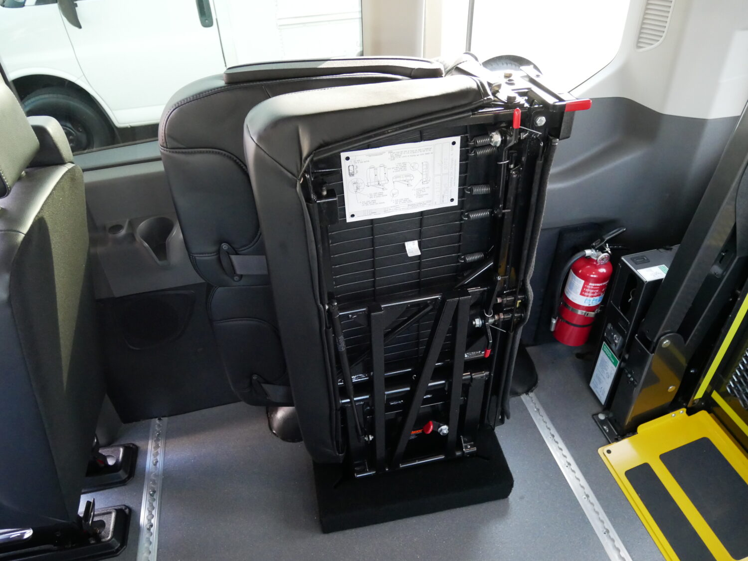 2024 Ford Transit AWD Prime Time Med-Transit 9 Passenger ADA Van - S07214 - Image 8