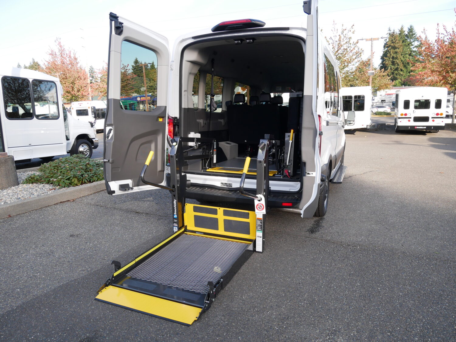 2024 Ford Transit AWD Prime Time Med-Transit 9 Passenger ADA Van - S07214 - Image 11