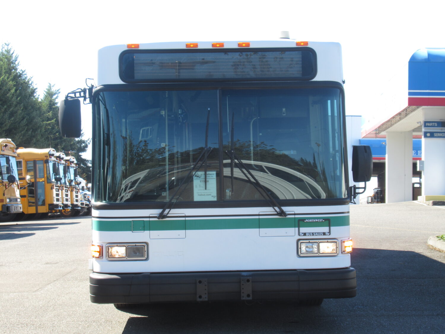 2006 Gillig Low Floor 32 Passenger ADA Transit Bus - T77050 - Image 12