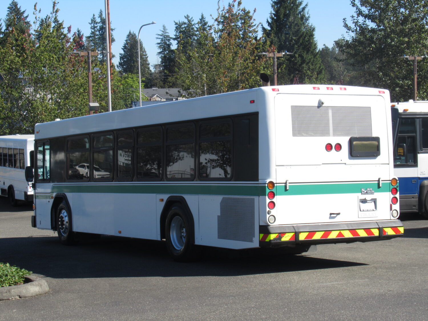 2006 Gillig Low Floor 32 Passenger ADA Transit Bus - T77050 - Image 4