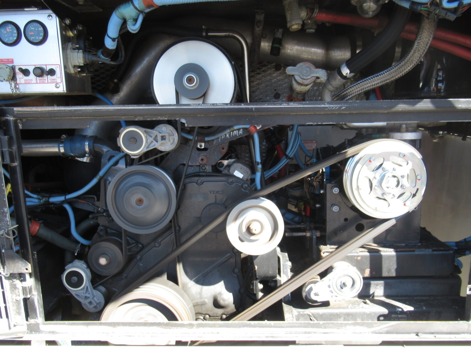 2006 Gillig Low Floor 32 Passenger ADA Transit Bus - T77050 - Image 9