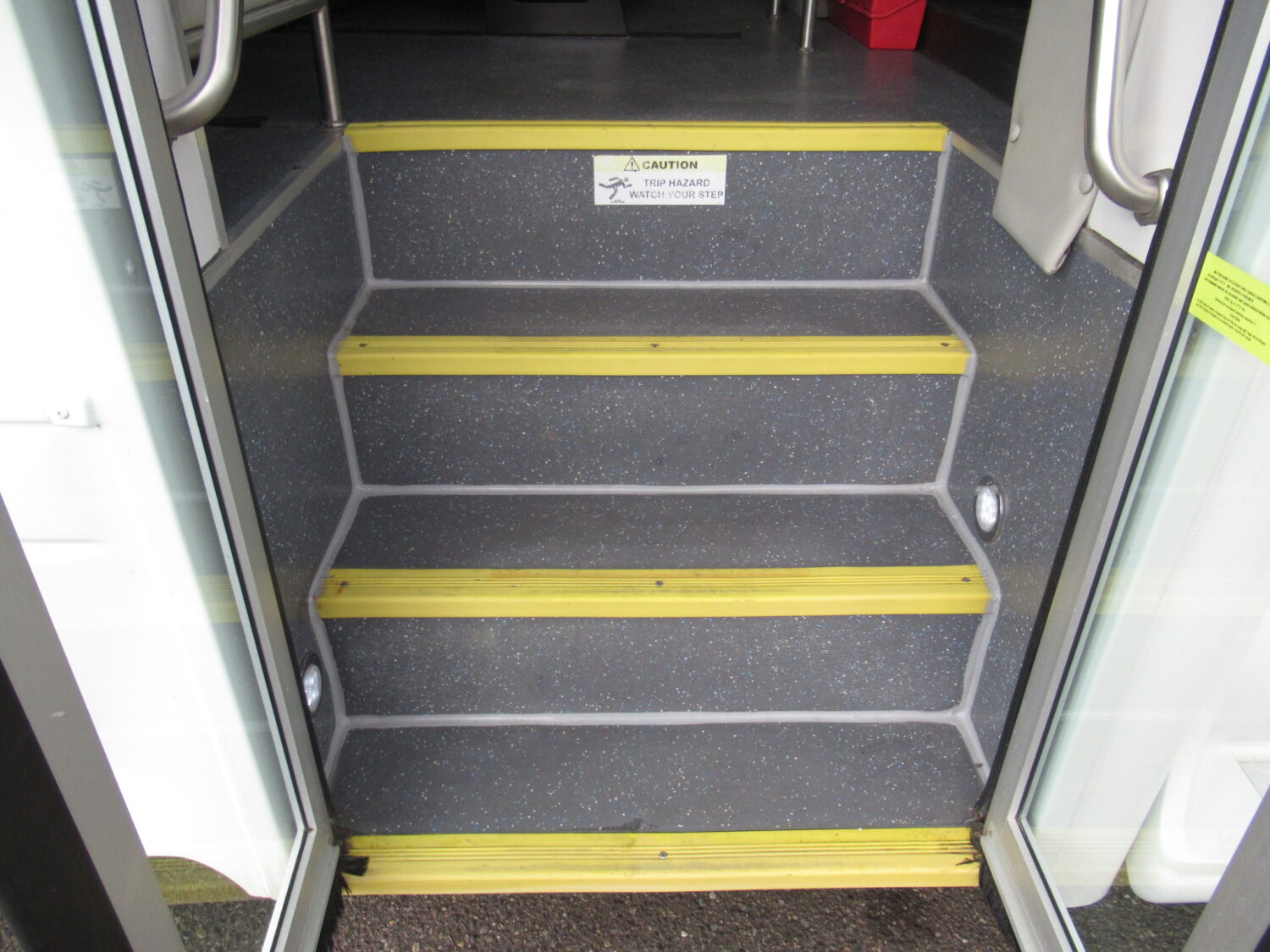 2015 Ford Starcraft XLT 40 Passenger + Rear Luggage Shuttle Bus - S19816 - Image 10