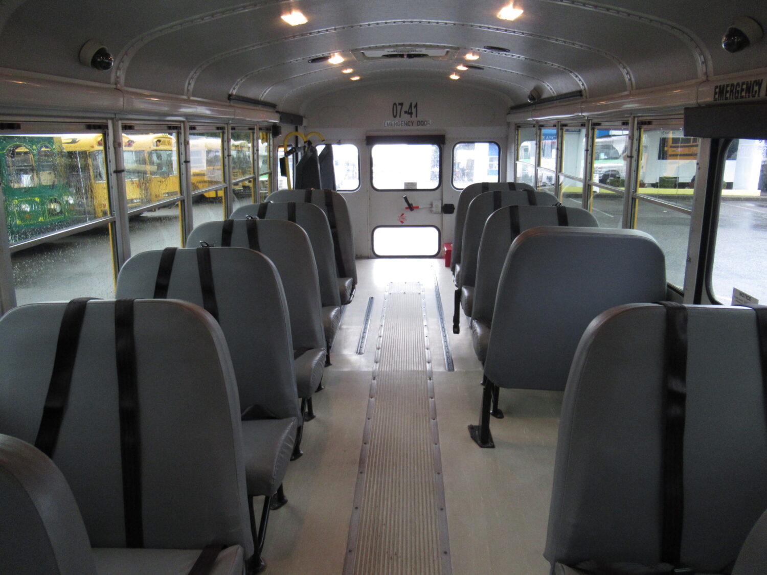 2007 Thomas Saf-T-Liner 22 Passenger ADA Short School Bus - B80828 - Image 6