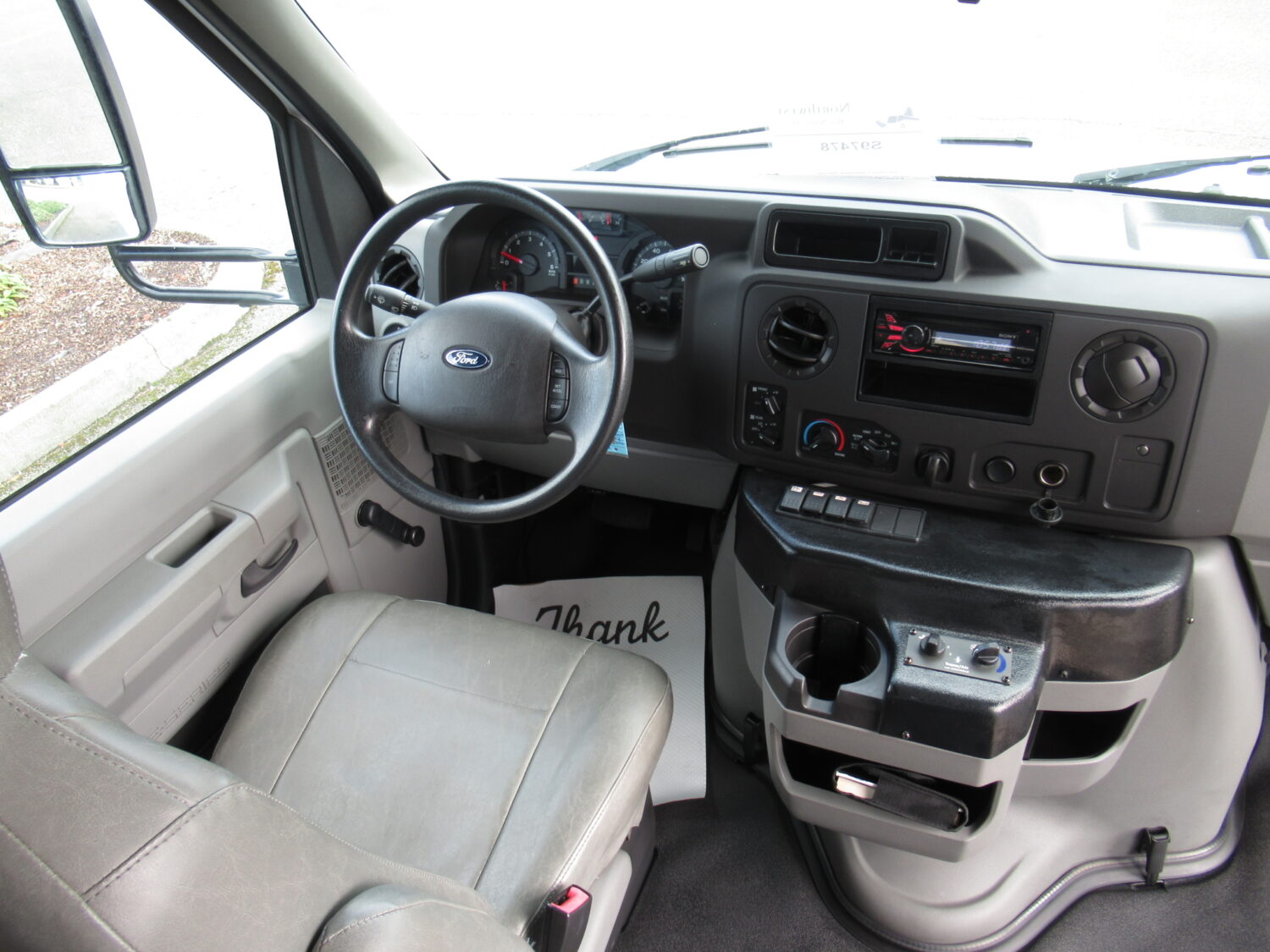 2014 Ford Elkhart ECII 12 Passenger + 2 Wheelchair Shuttle Bus - S97478 - Image 5