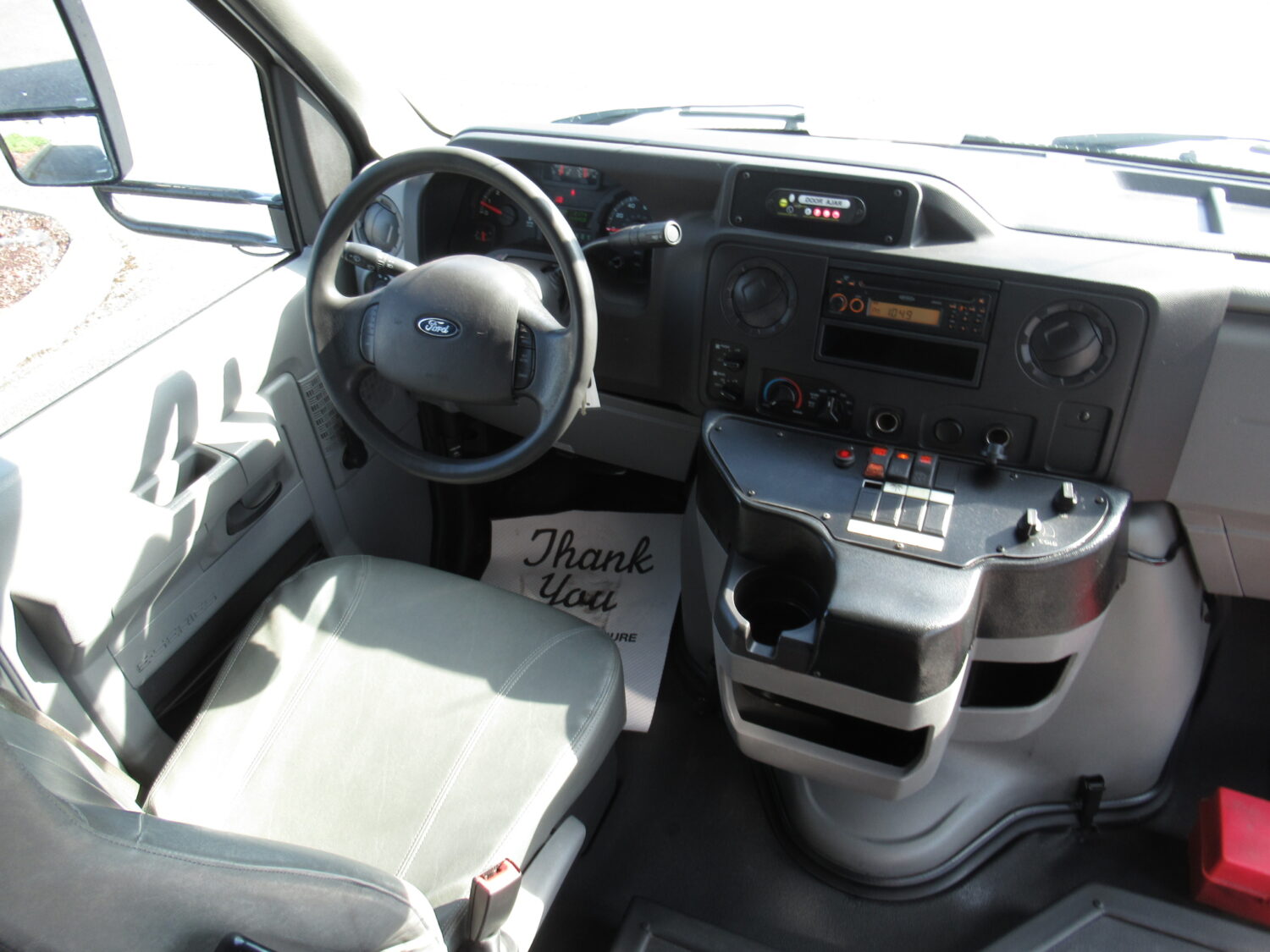 2015 Ford Starcraft Allstar 20 Passenger ADA Shuttle Bus - S00763 - Image 5